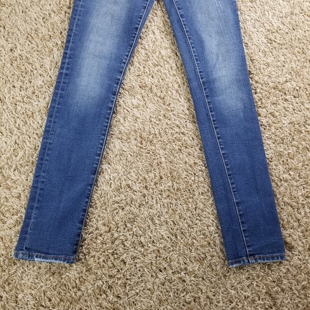 Aeropostale| Lighty distressed skinny jeans 0 - Picture 6 of 8